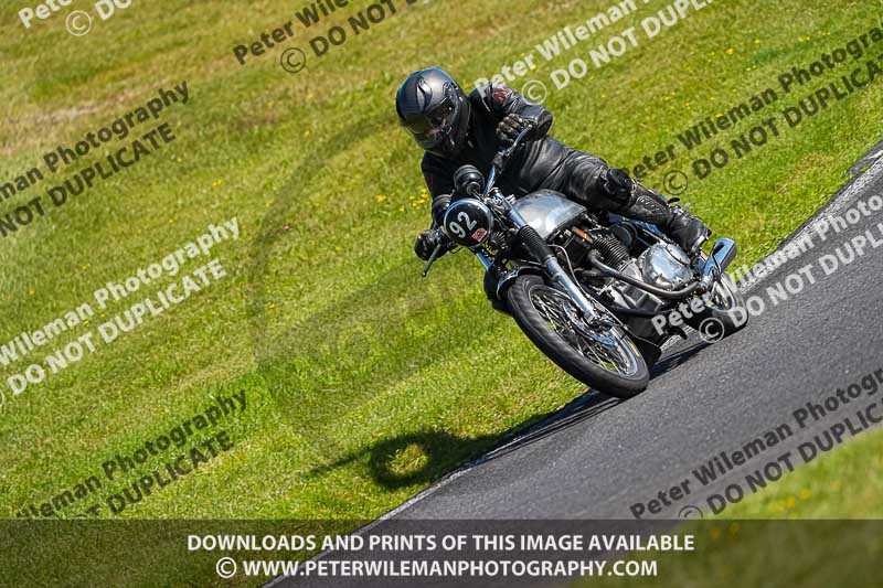 Vintage motorcycle club;eventdigitalimages;mallory park;mallory park trackday photographs;no limits trackdays;peter wileman photography;trackday digital images;trackday photos;vmcc festival 1000 bikes photographs